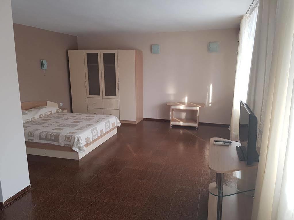 Family Hotel Alfa Vita ソゾポル エクステリア 写真
